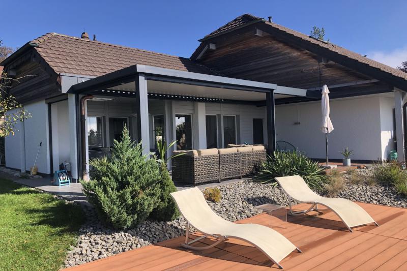 Pergola bio-climatique avec stores Screen